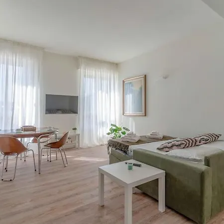 Three-room - Navigli Area Con Ac 아파트 *
